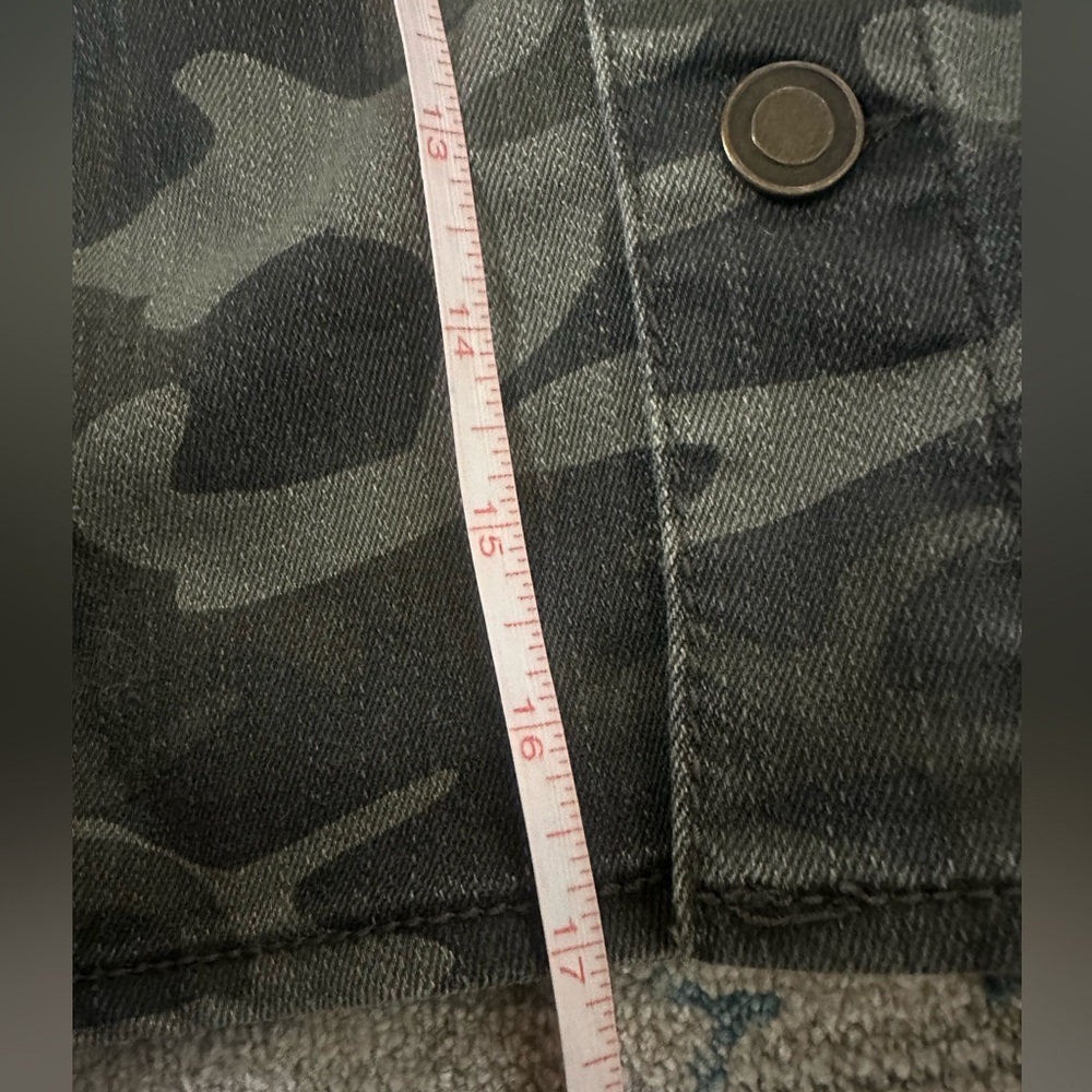 Faded Glory Vintage Green Camo Button-Front Pleated Back Pockets Skirt Size 14 - Picture 4 of 5